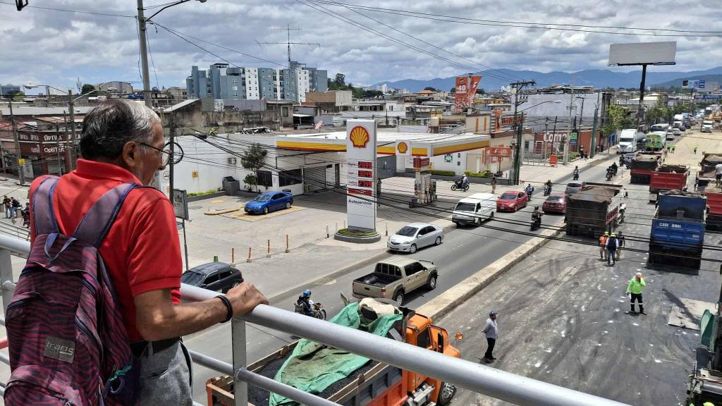 Cuadrilla trabaja a fondo en Calle Martí para agilizar obra | 