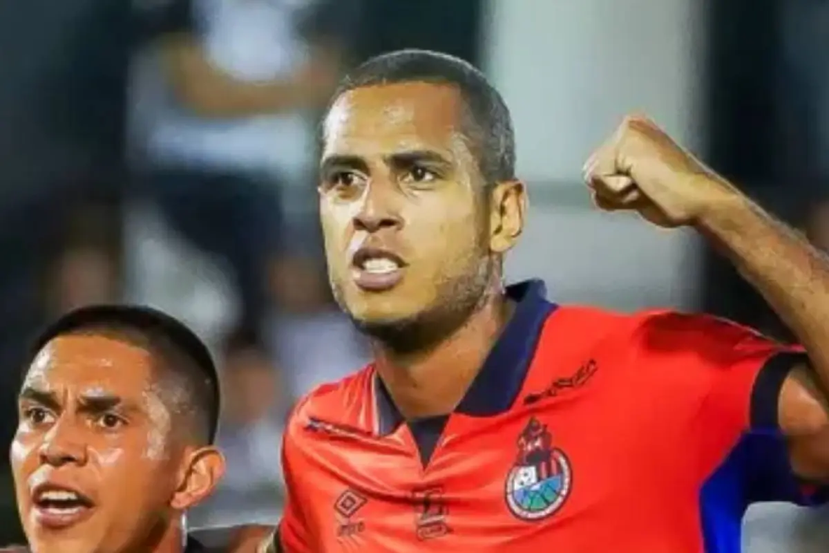 Eddie Hernández sumó su tercer gol en su tercer partido con Municipal