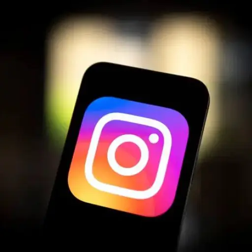 Instagram ,Instagram