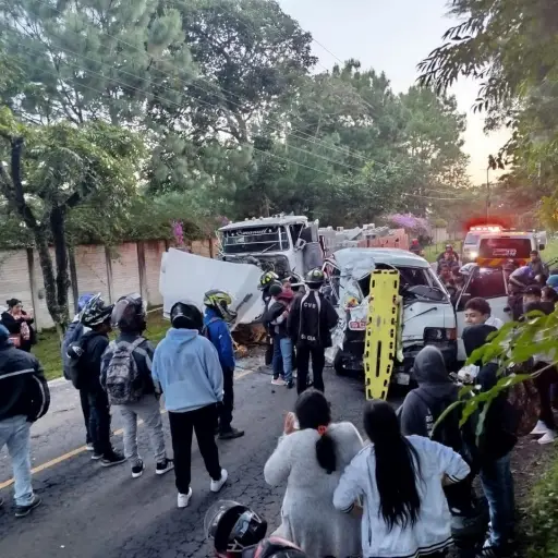 Accidente de tránsito  ,Bomberos Voluntarios