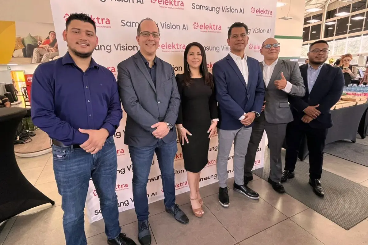 Elektra y Samsung, Foto Sandy Sandoval