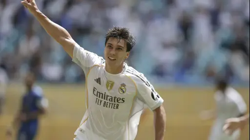 Gonzalo García amplia contrato con Real Madrid hasta 2030