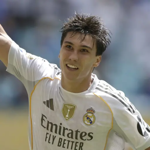 Gonzalo García amplia contrato con Real Madrid hasta 2030