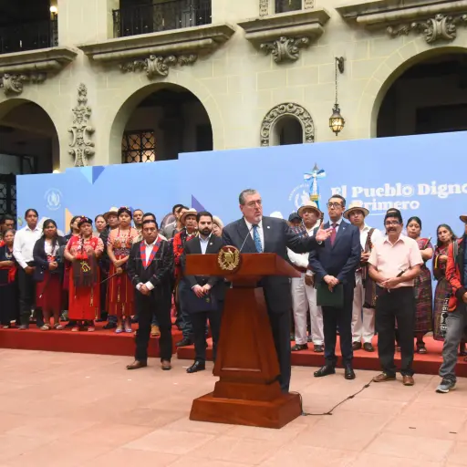 El presidente Bernardo Arévalo conmemoró el Día Internacional de los Pueblos Indígenas con una iniciativa de ley sobre tierras comunales, presentada el jueves pasado. ,Omar Solís.