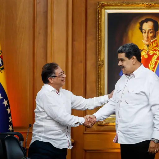 Fotografía de archivo de los presidentes de Venezuela y Colombia, Nicolás Maduro y Gustavo Petro EFE/ Miguel Gutiérrez/ ,