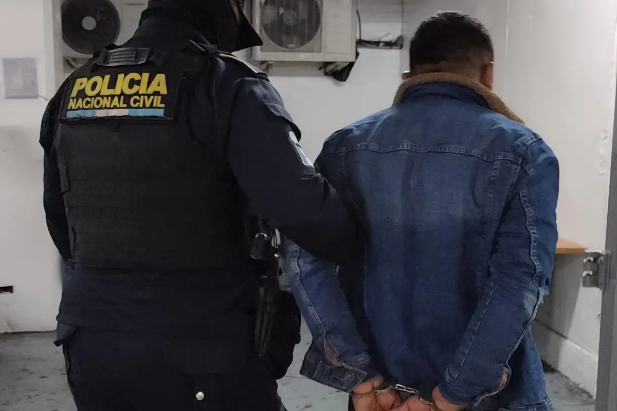 El detenido fue llevado a la Torre de Tribunales., PNC de Guatemala.
