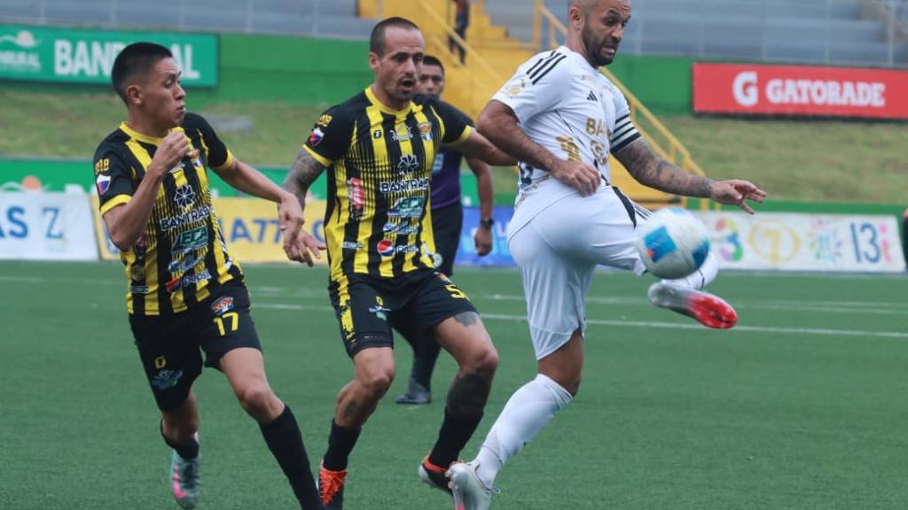 Comunicaciones vs. Aurora - Séptima jornada del Apertura 2025 | Alex Meoño