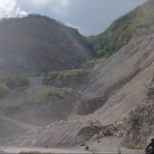 Este es el sector que representa peligro por la caída de tierra y piedras.  ,Captura de pantalla. 