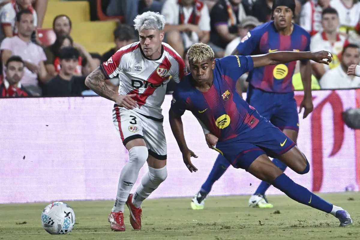 Partido entre Rayo Vallecano y Barcelona - EFE