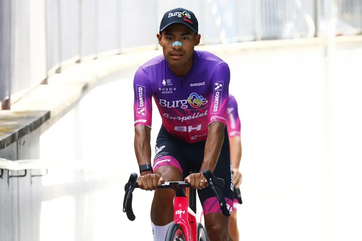 Sergio Chumil completa una nueva etapa de la Vuelta a España - Burgos BH