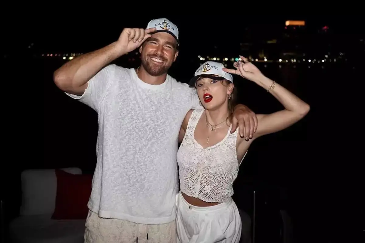 Taylor Swift Travis Kelce, Instagram