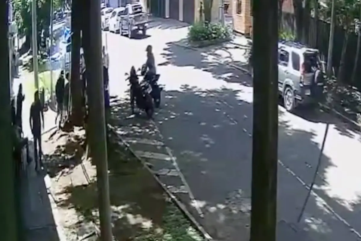 Motoladrones en zona 13., Redes sociales.