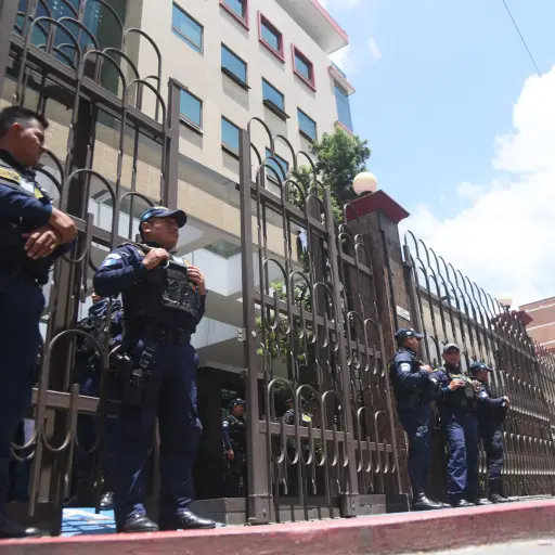 En la sede del Ministerio de Desarrollo hay presencia policial y de personal de la FECI. ,Omar Solís/Emisoras Unidas