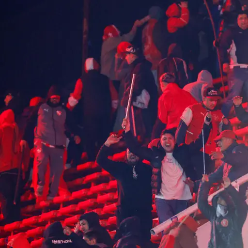 Independiente expulsa a 25 hinchas por los incidentes contra la U de Chile - EFE