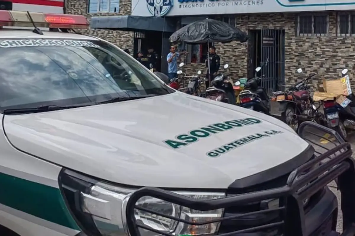 El ataque armado ocurrió en un centro de diagnóstico de Mazatenango., Bomberos Municipales Departamentales