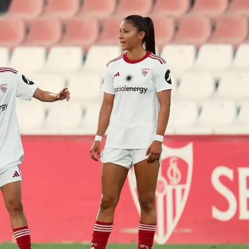 Andrea Álvarez en sus primeros partidos con el Sevilla - instagram @andrea_alvarez_.10