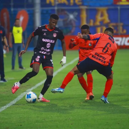 Foto de archivo del partido entre Xelajú MC y Municipal - Archivo