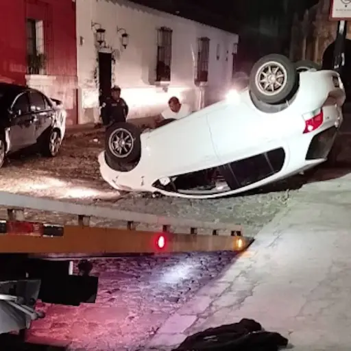 Accidente en Antigua Guatemala. ,Captura de pantalla video Facebook.