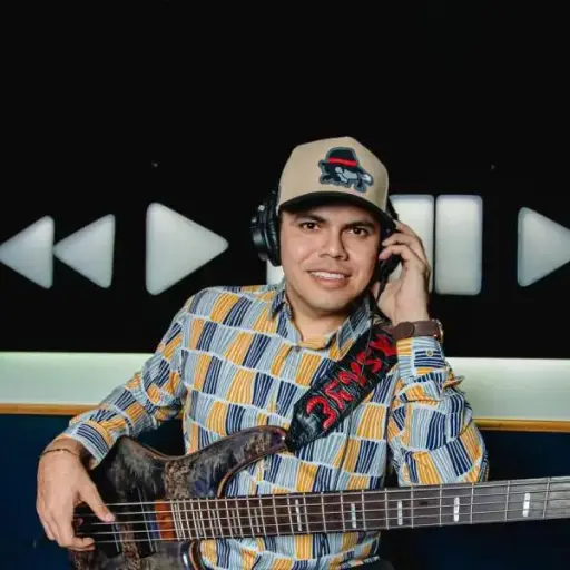 Ernesto Barajas ,Facebook