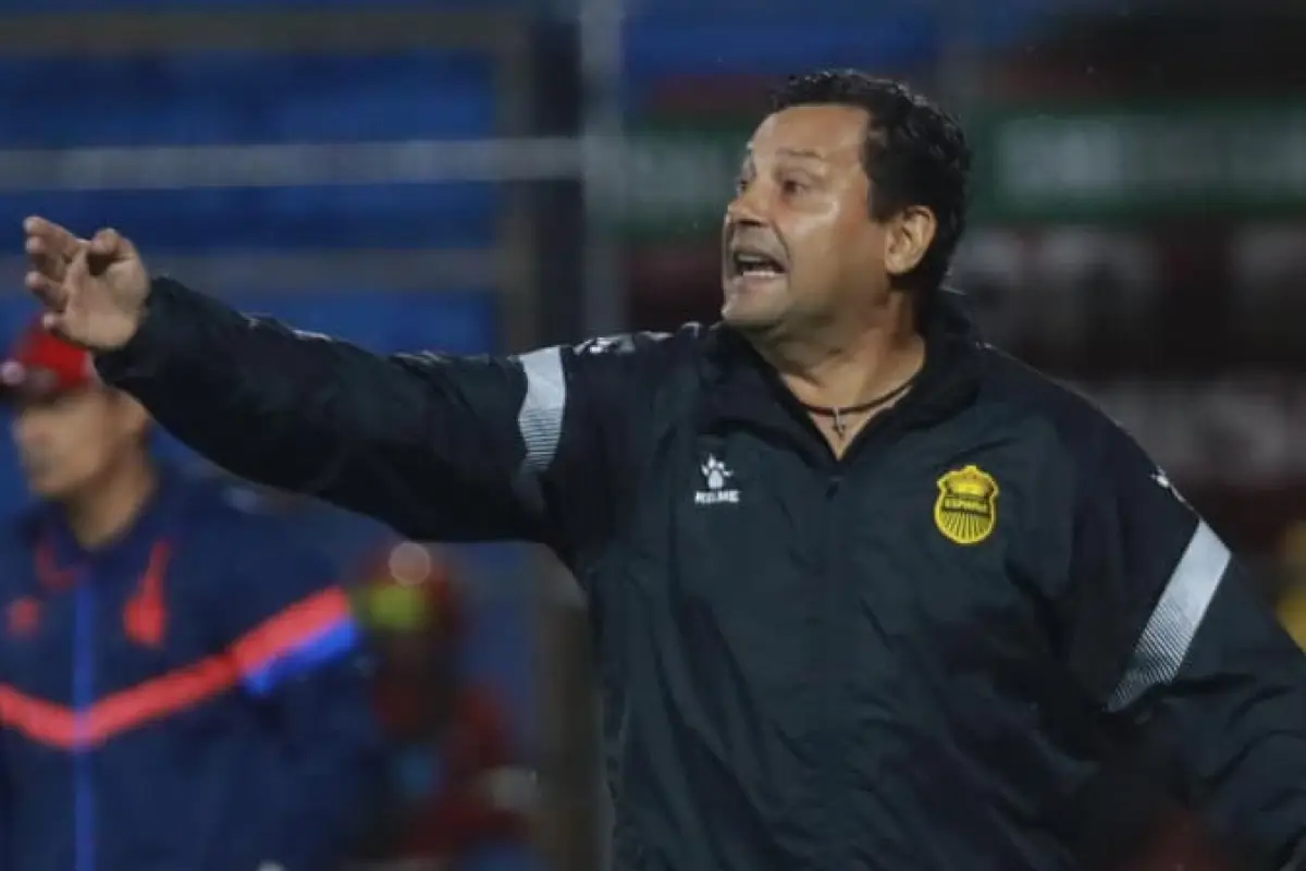 Jeaustin Campos, técnico del Real España - Alex Meoño