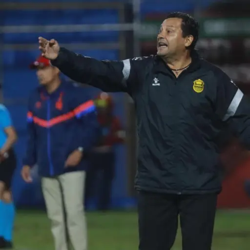 Jeaustin Campos, técnico del Real España - Alex Meoño