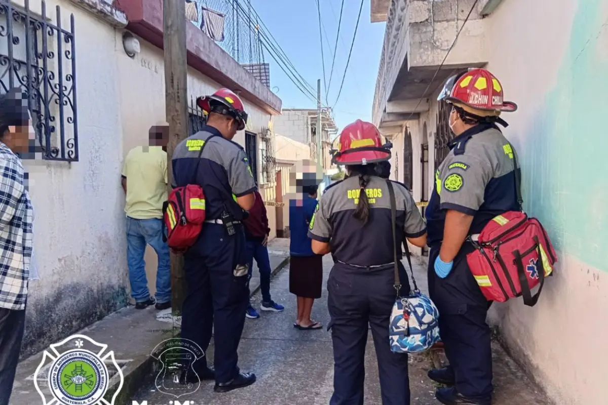 Restos humanos localizados en El Milagro, zona 6 de Mixco , Bomberos Municipales de Mixco