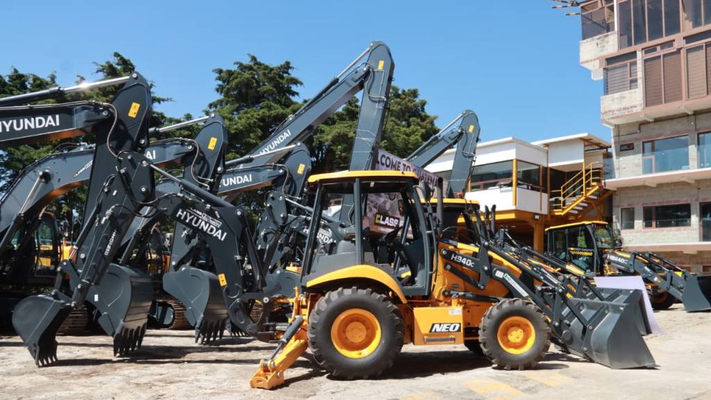 Class Equipos refuerza liderazgo en maquinaria pesada con Hyundai | Alejandro Meoño