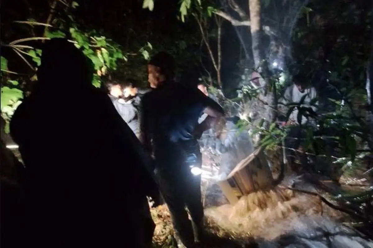 El área donde fue localizado el vehículo donde viajaban los esposos en Baja Verapaz., Conred