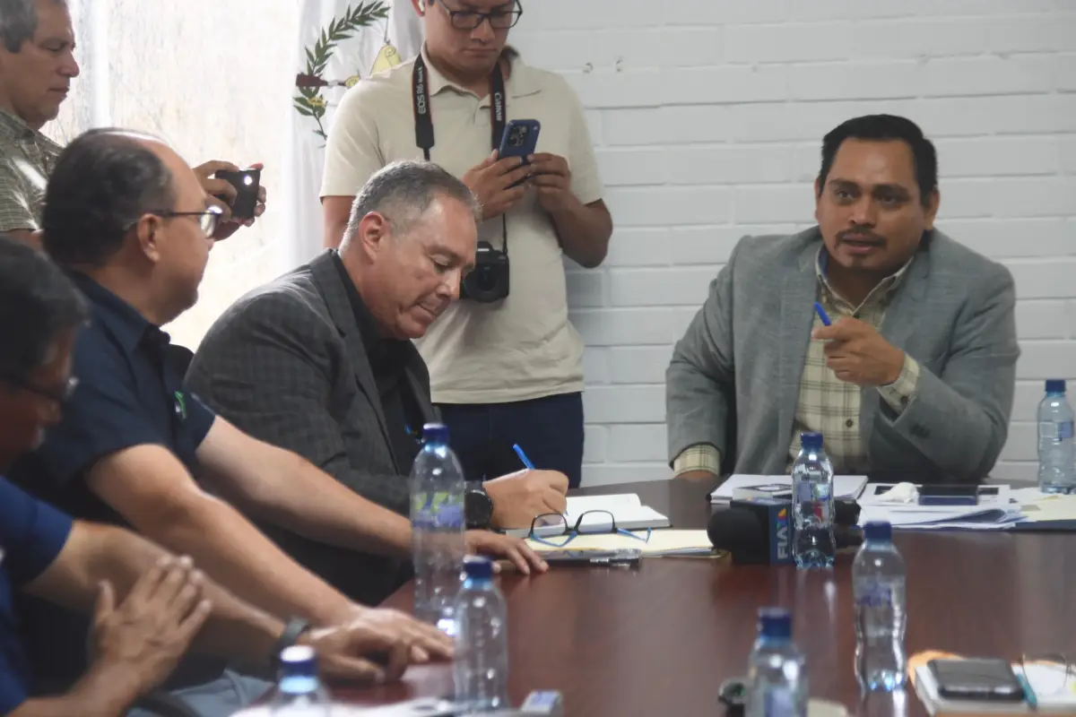 Citación de los federativos de la FFG con bancada VOS