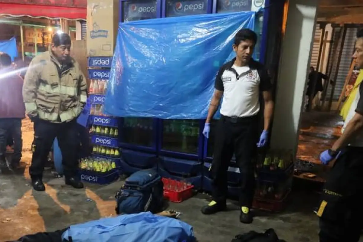 La víctima fue encontrada dentro del mercado La Terminal., Bomberos Voluntarios