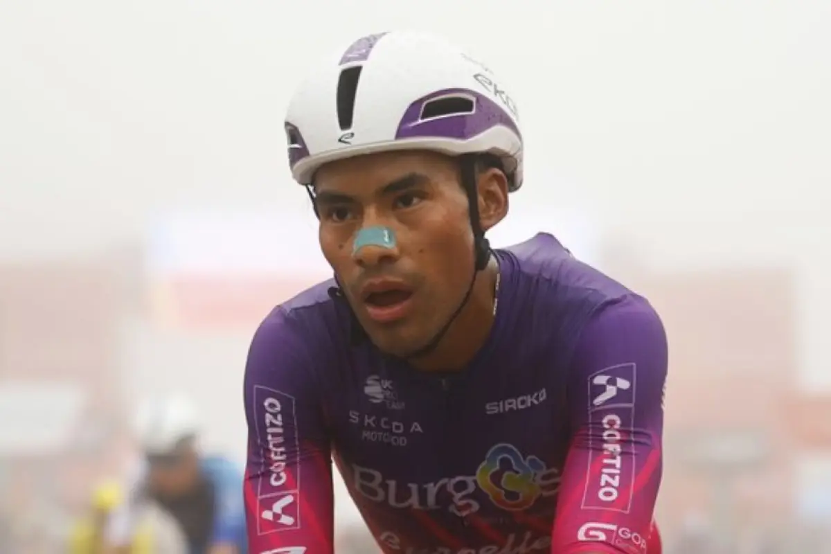 Sergio Chumil sigue completando etapas en "La Vuelta 2025"