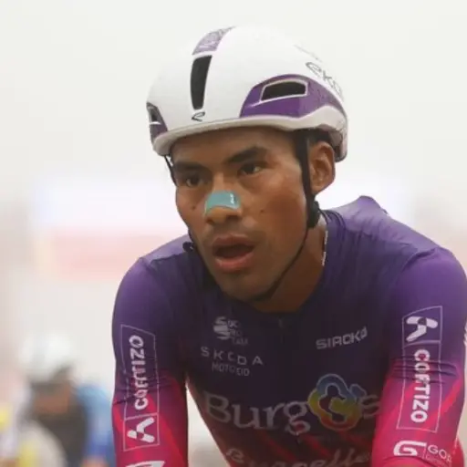 Sergio Chumil sigue completando etapas en 