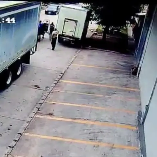 Guardia de seguridad asesinado.  ,Captura de pantalla video X.