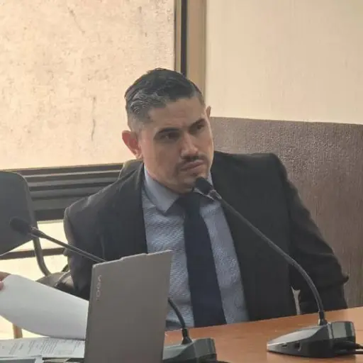 El exviceministro de Gobernación, Carlos García Rubio, durante la audiencia donde se resolvió que enfrentará juicio. ,Ángel Oliva/EU