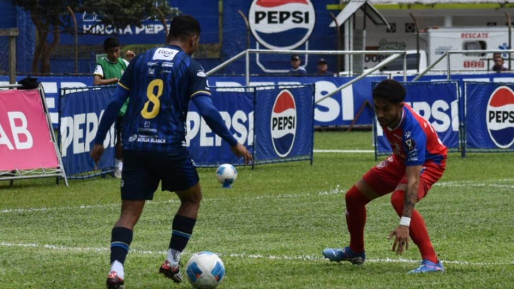 Apertura 2025: Cobán Imperial vs. Xelajú  | Carlos Cu Col 