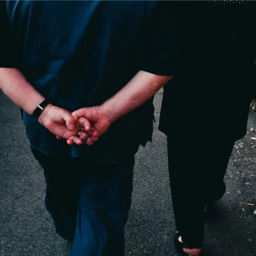 Manos atrás ,Manos atrás