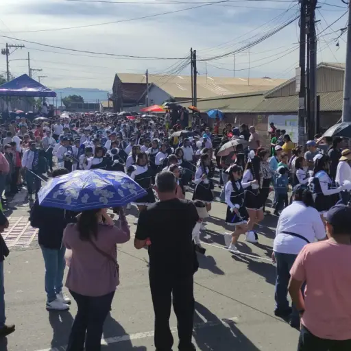 Las calles de Villa Nueva presentan alta afluencia de corredores. ,PMT de Villa Nueva.