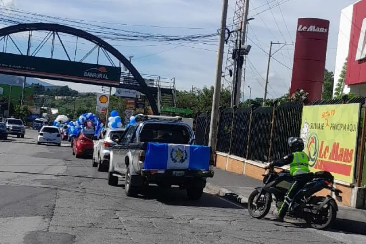 Los centros educativos desfilan en Villa Nueva en varias actividades cívicas., PMT de Villa Nueva.