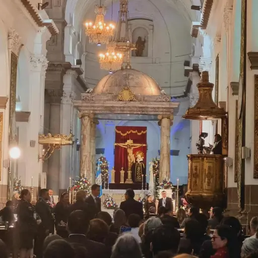 Dentro de Catedral Metropolitana se vivió un sentimiento de devoción por las muestras de agradecimiento por el país. ,Cortesía de Yuly Pérez.