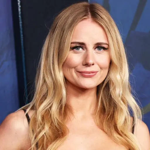 Justine Lupe ,Instagram