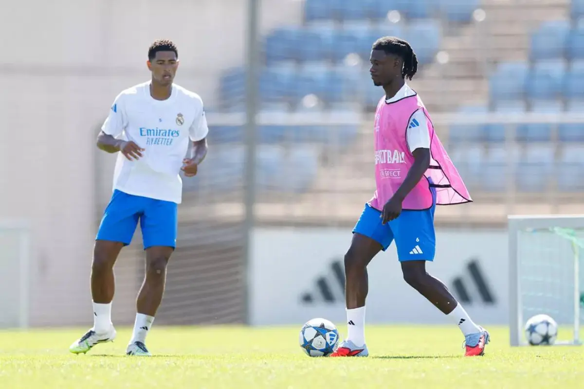 Jude Bellingham y Eduardo Camavinga en el entreno del Real Madrid - Real Madrid C.F.