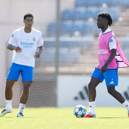 Jude Bellingham y Eduardo Camavinga en el entreno del Real Madrid - Real Madrid C.F.