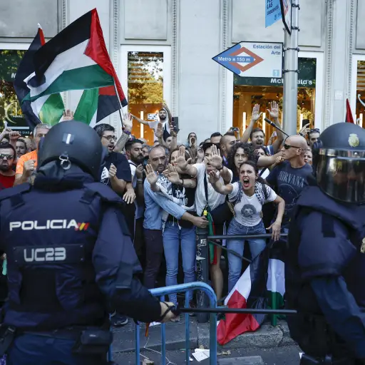 La UCI desaprueba la Vuelta a España 2025 - EFE