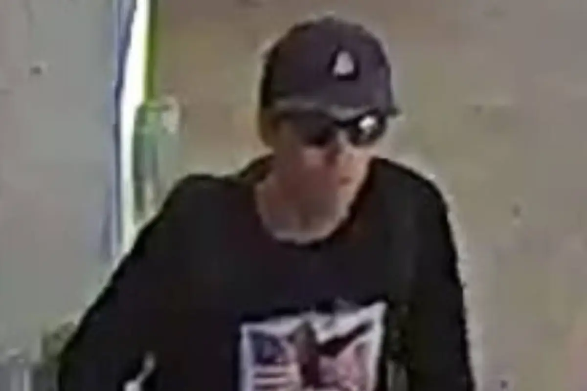 Foto del sospechoso del asesinato de Charlie Kirk, FBI