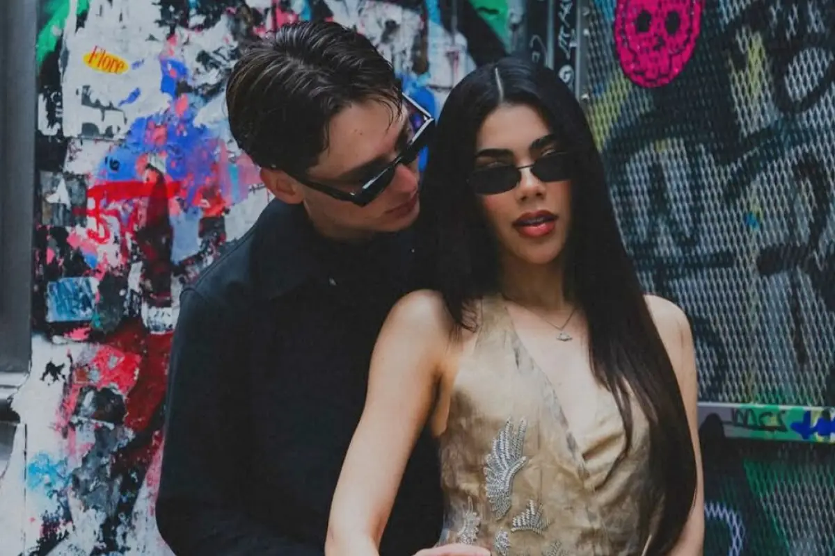 Kenia Os y Peso Pluma, Instagram