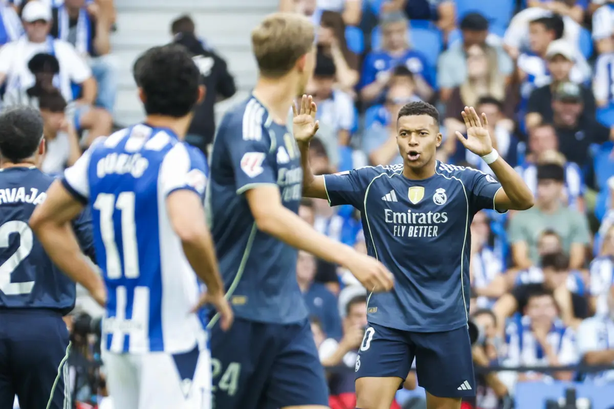 Celebración de Kylian Mbappé ante la Real Sociedad - EFE