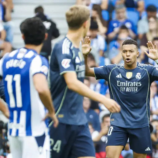 Celebración de Kylian Mbappé ante la Real Sociedad - EFE