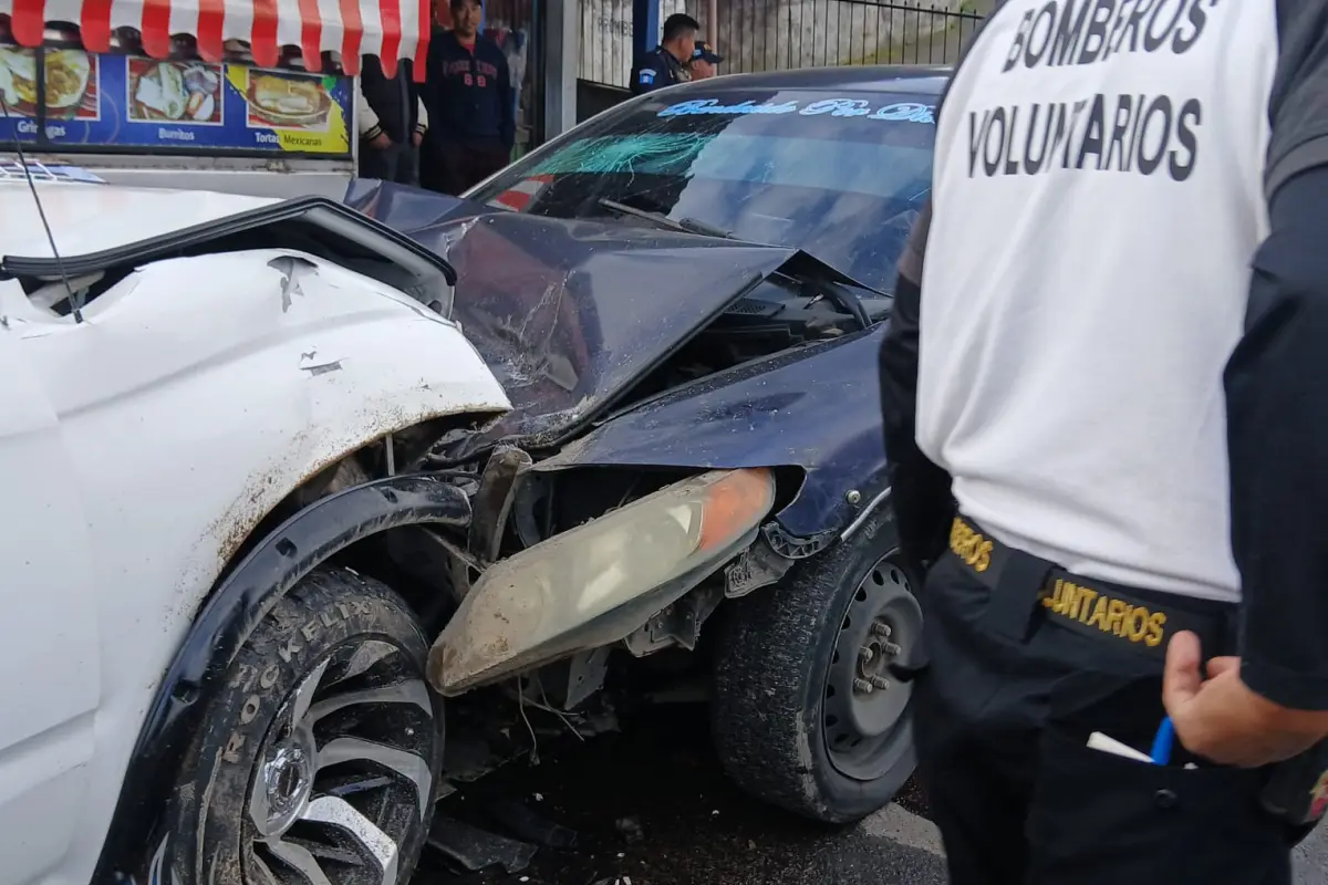 Los Bomberos Voluntarios cubrieron la emergencia , Bomberos Voluntarios 