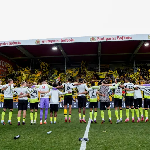 Seguidores del Borussia Dortmund rechazan su nueva camiseta - BVB