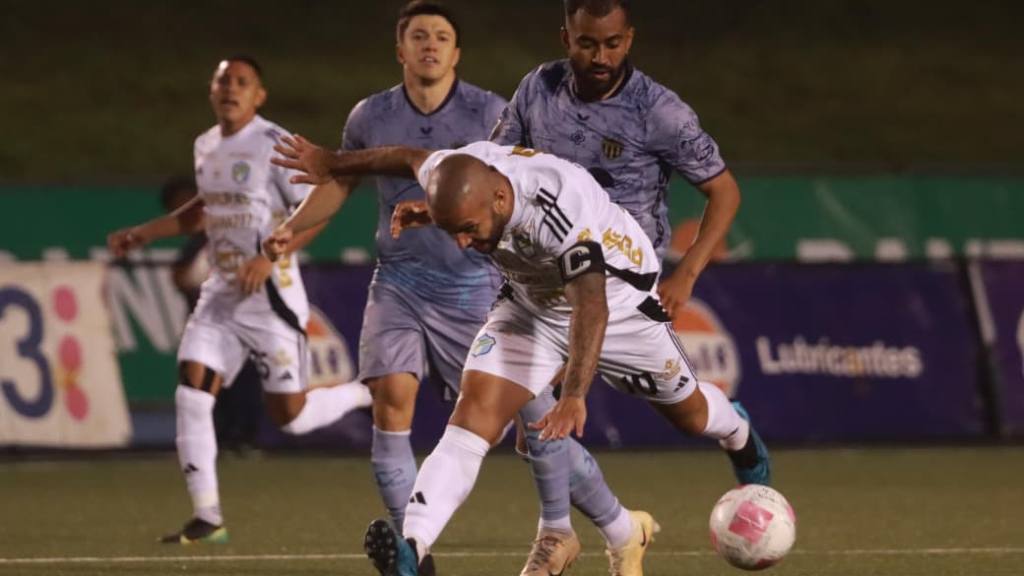 Partido entre Comunicaciones y Antigua GFC - Jornada 9 Apertura 2025 | Alex Meoño